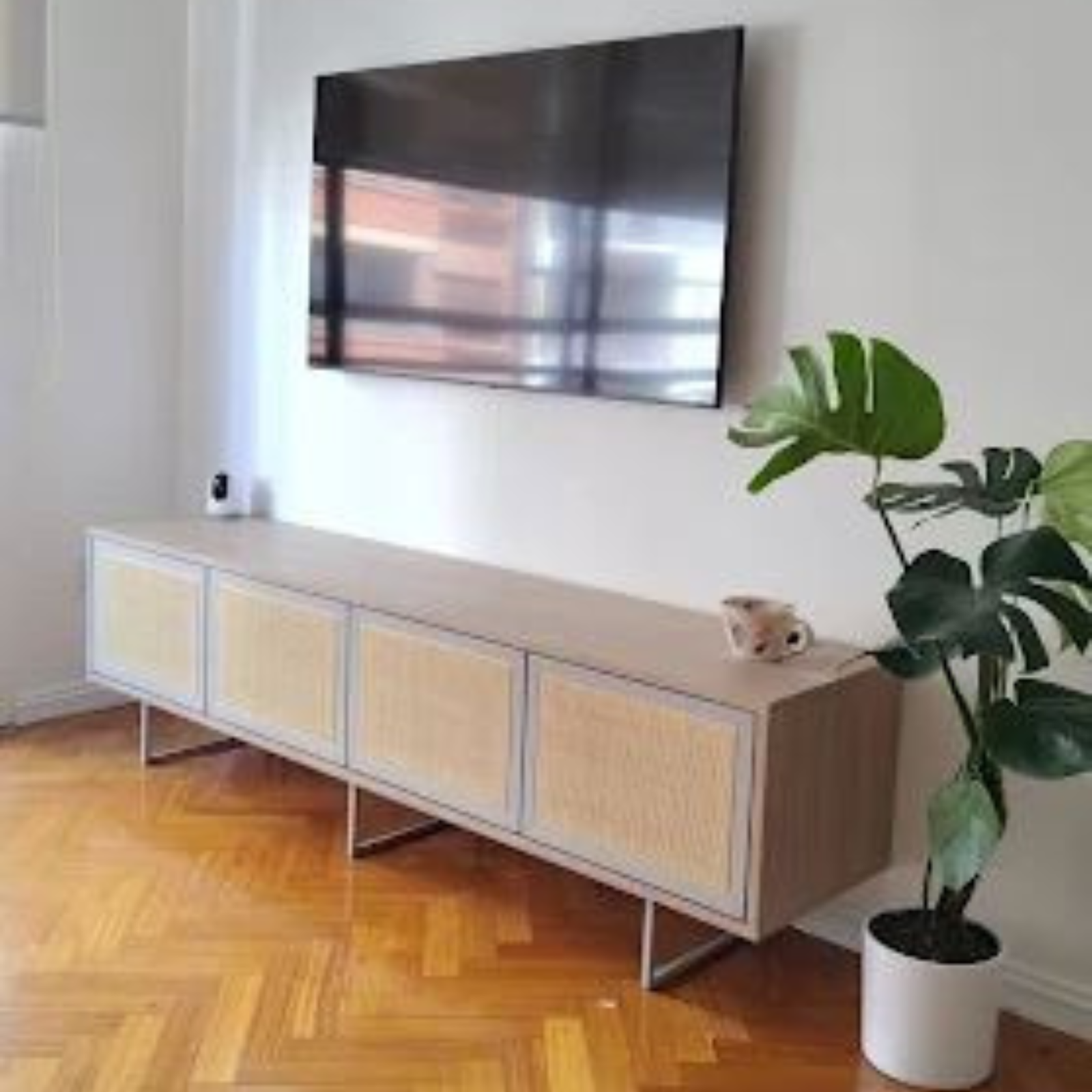 RACK TV CANE / L / CAMELIA & CALIZA